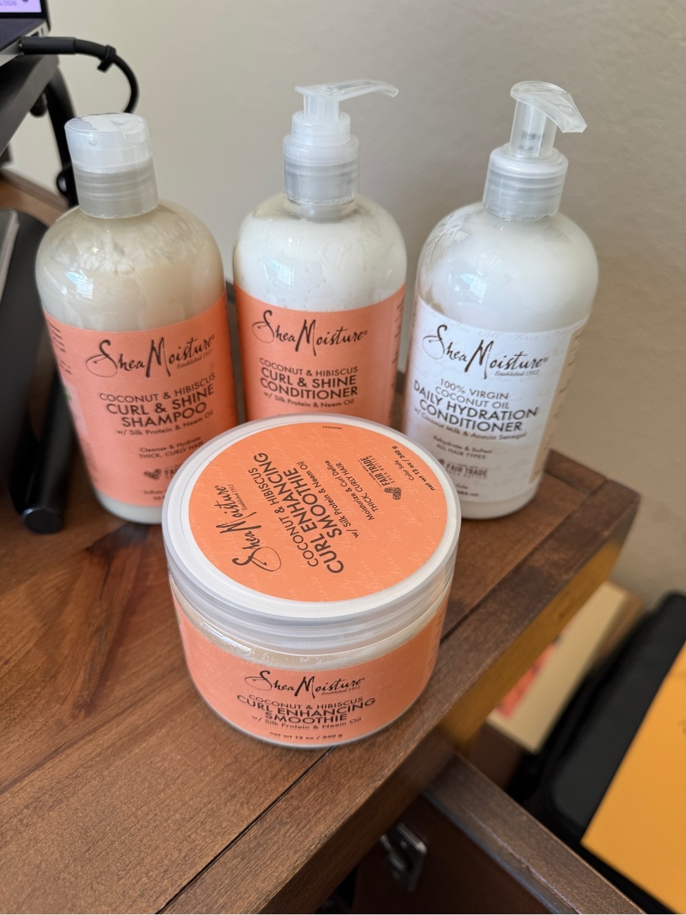 Shea Moisture Coconut & Hibiscus Curl & Shine Cream - set